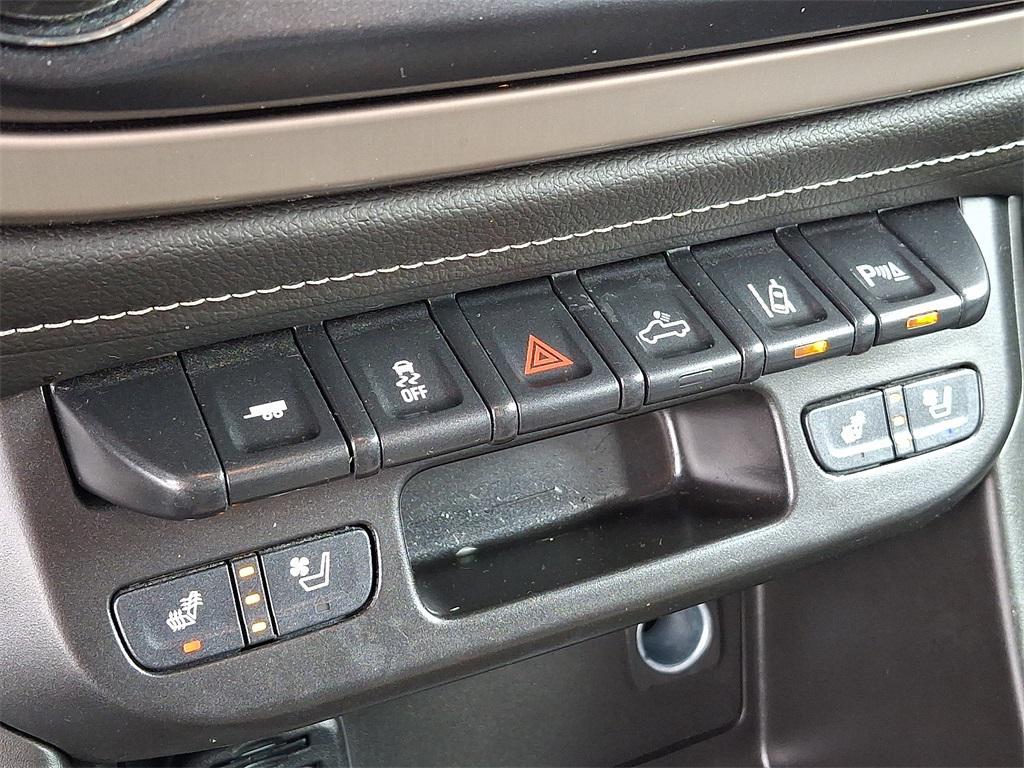 used 2021 GMC Canyon car, priced at $35,995