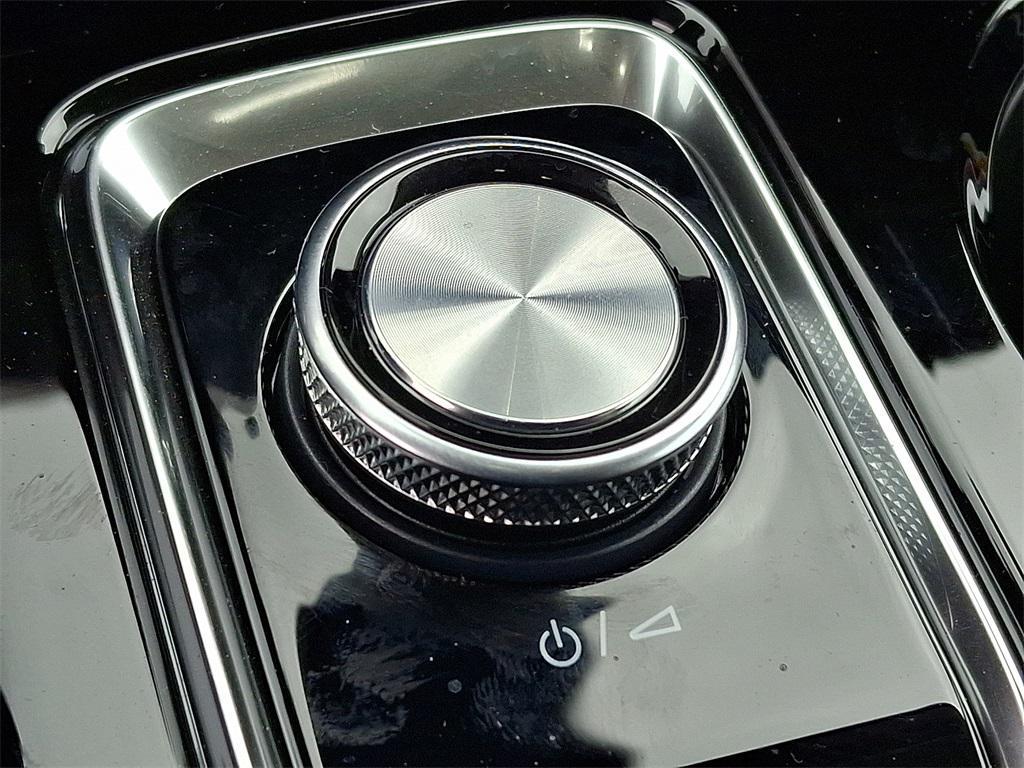new 2025 Buick Envision car, priced at $41,555