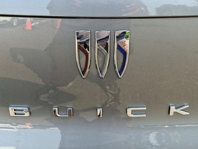 new 2025 Buick Envista car, priced at $31,585