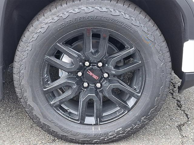 new 2025 GMC Sierra 1500 car, priced at $57,495