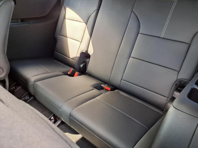 new 2025 GMC Acadia car, priced at $52,225