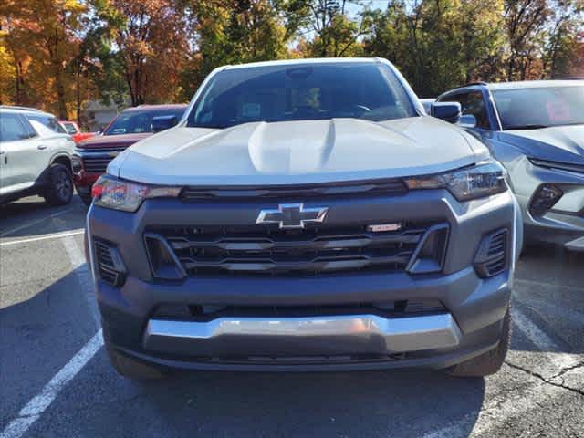 new 2024 Chevrolet Colorado car, priced at $42,290