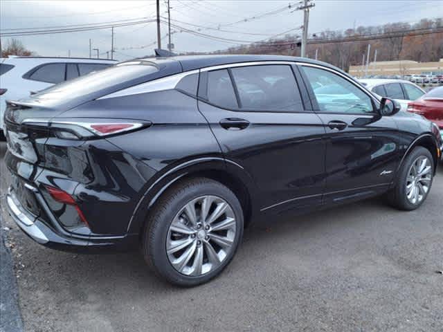 new 2025 Buick Envista car, priced at $31,285