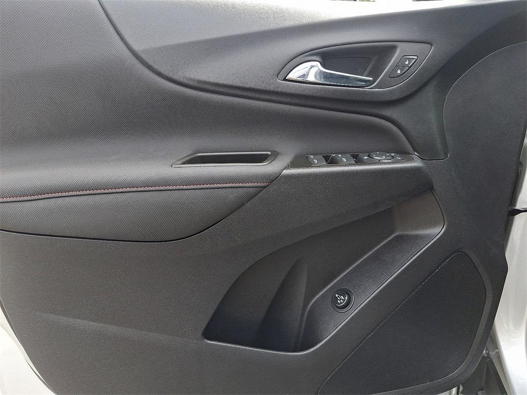 used 2022 Chevrolet Equinox car, priced at $23,962