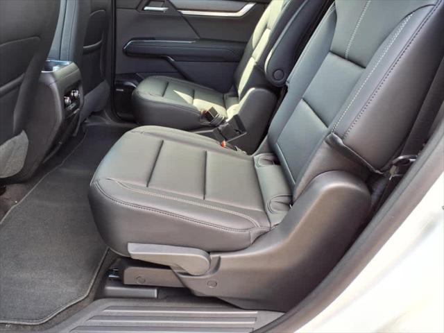 new 2025 GMC Acadia car, priced at $50,025