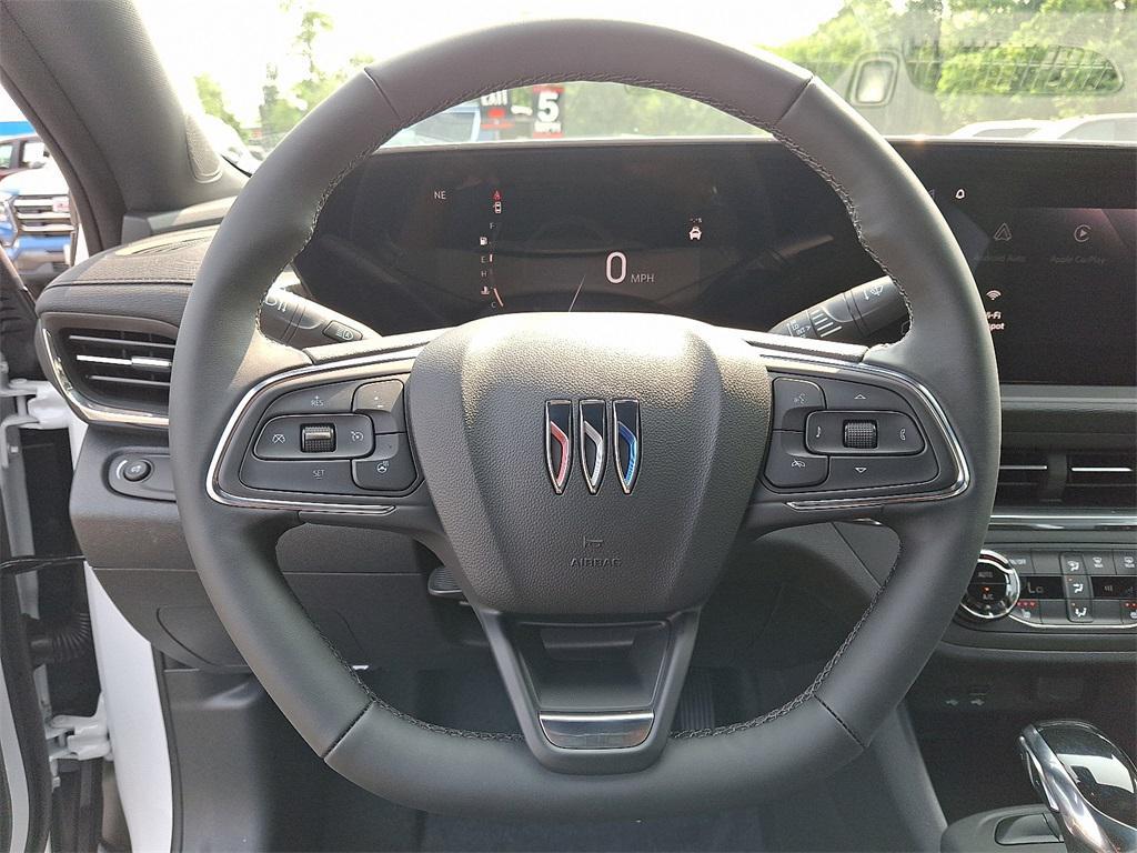 new 2025 Buick Envista car, priced at $26,540