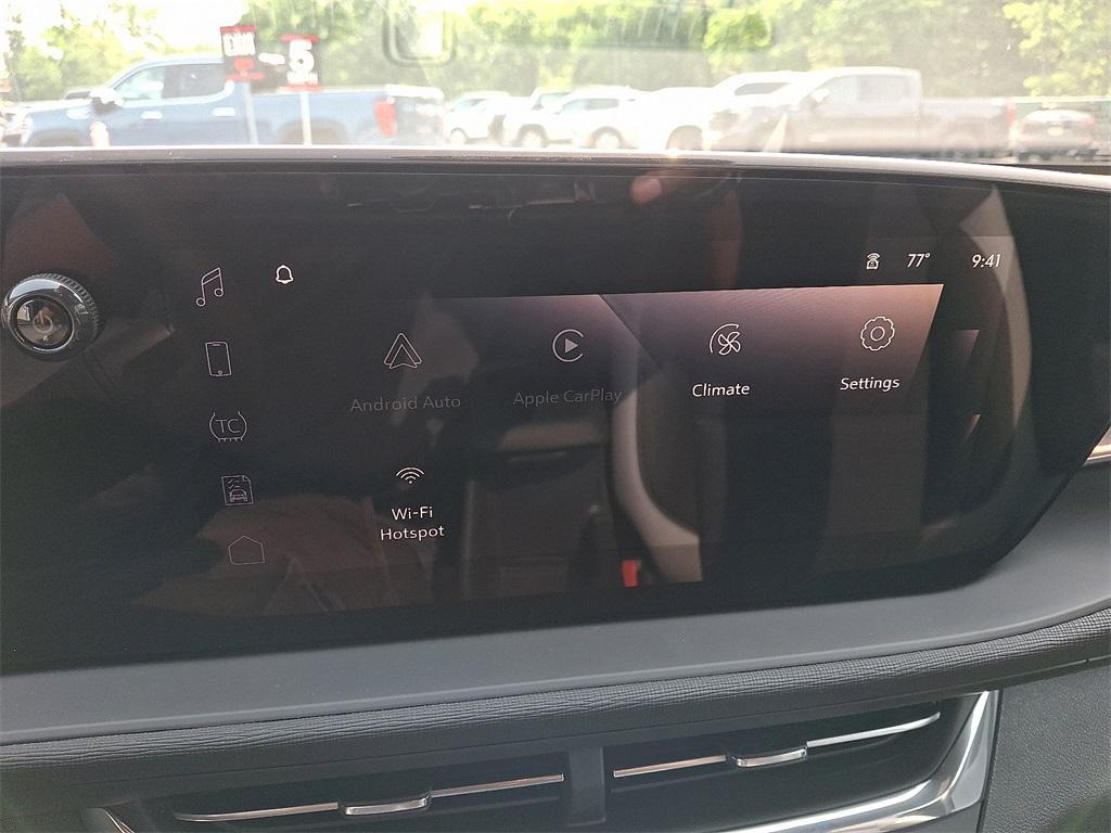 new 2025 Buick Envista car, priced at $26,540