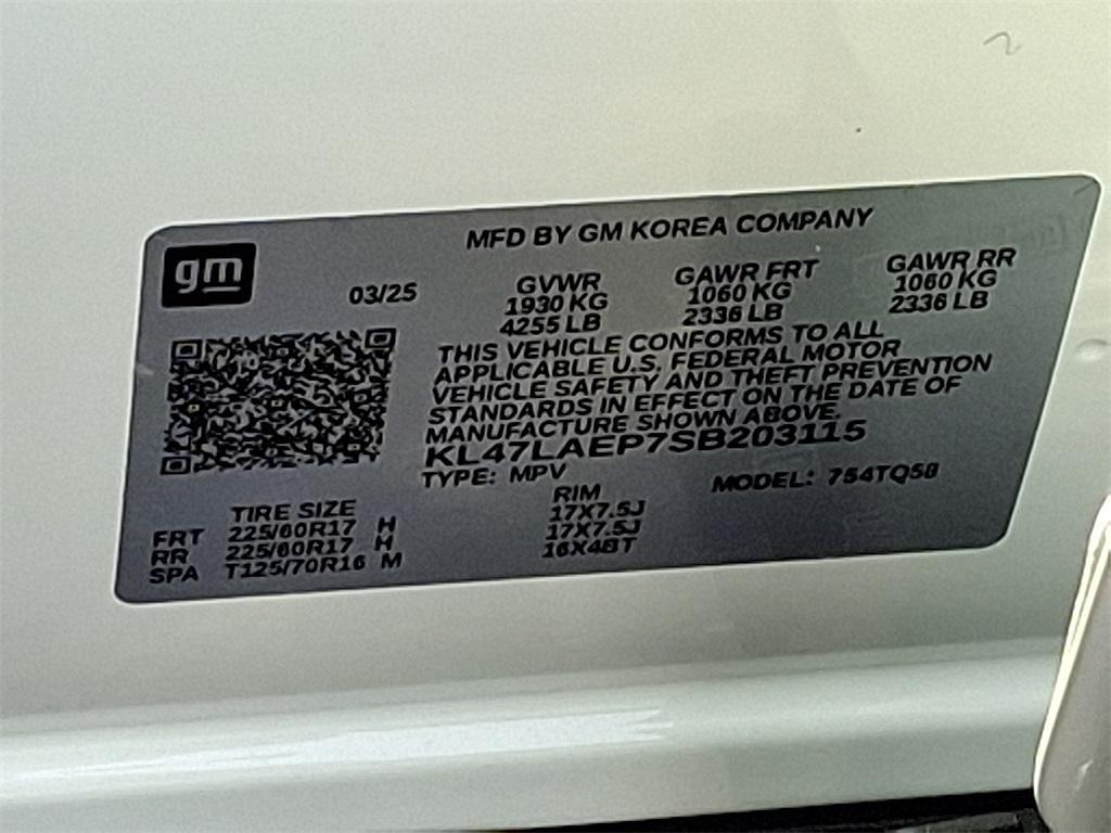 new 2025 Buick Envista car, priced at $26,540