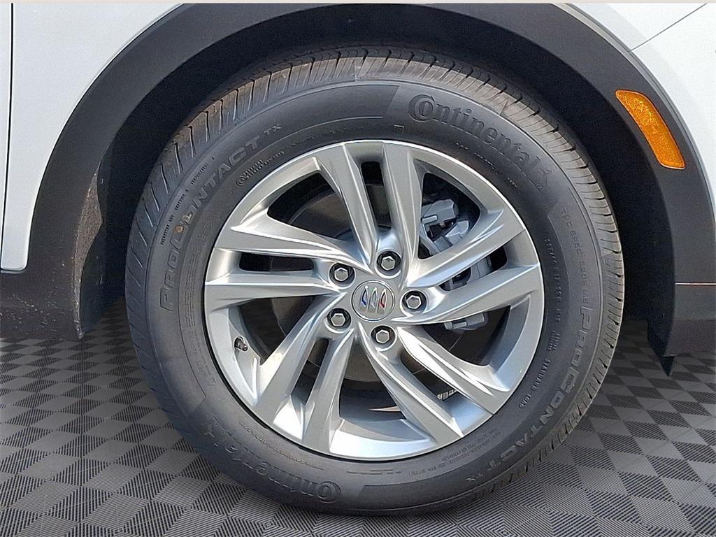new 2025 Buick Envista car, priced at $26,540
