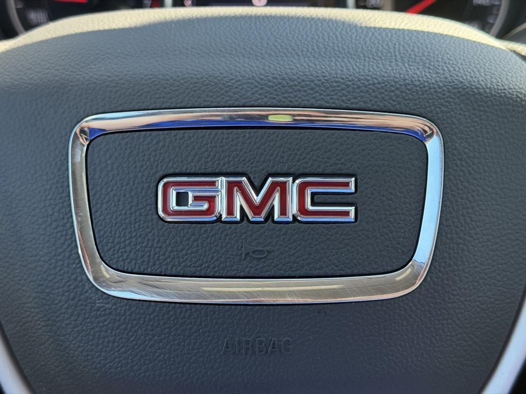 used 2023 GMC Acadia car, priced at $29,622