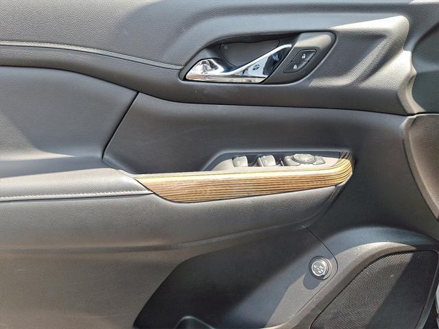 used 2022 GMC Acadia car, priced at $26,616