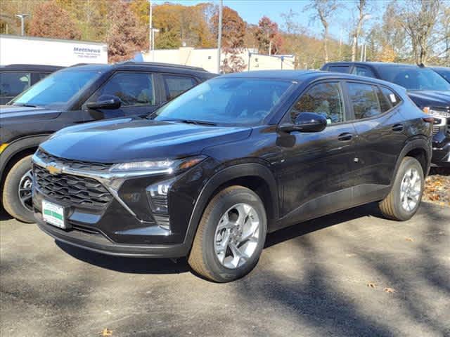 new 2025 Chevrolet Trax car, priced at $22,885