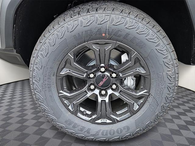 new 2025 GMC Canyon car, priced at $48,920