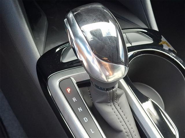 new 2025 Buick Envista car, priced at $28,185