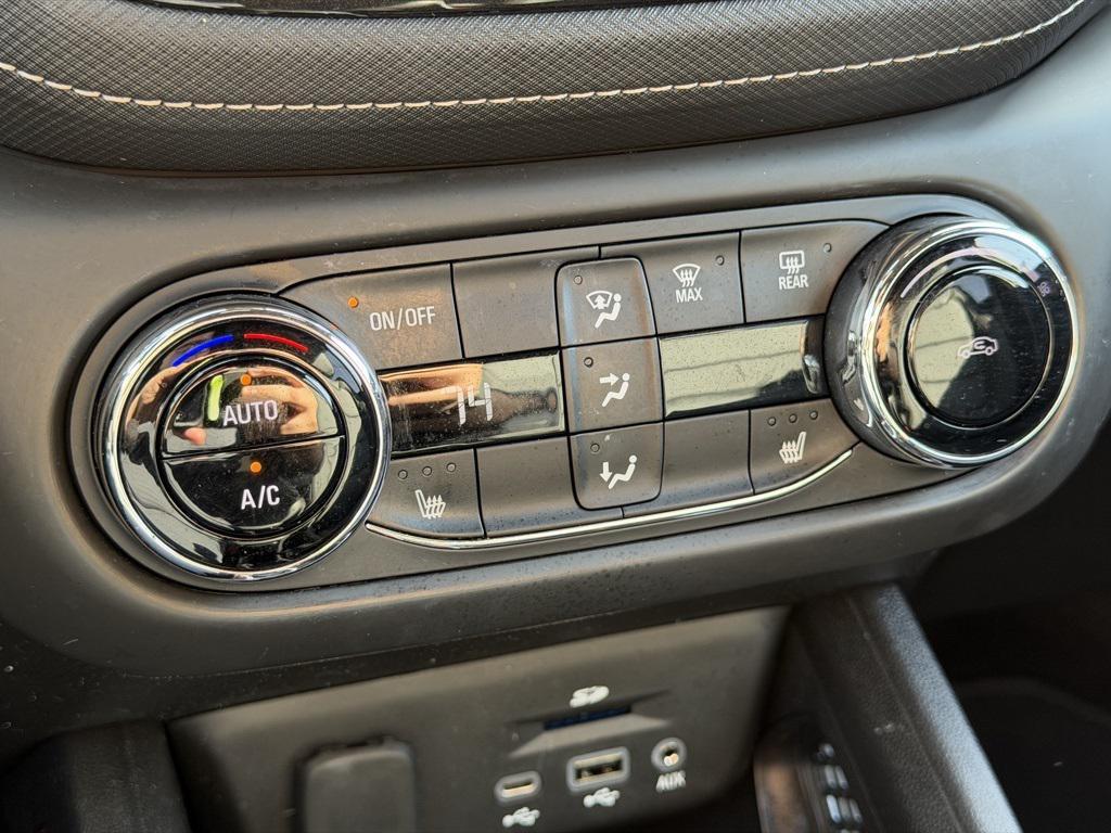 used 2022 Chevrolet TrailBlazer car, priced at $24,886