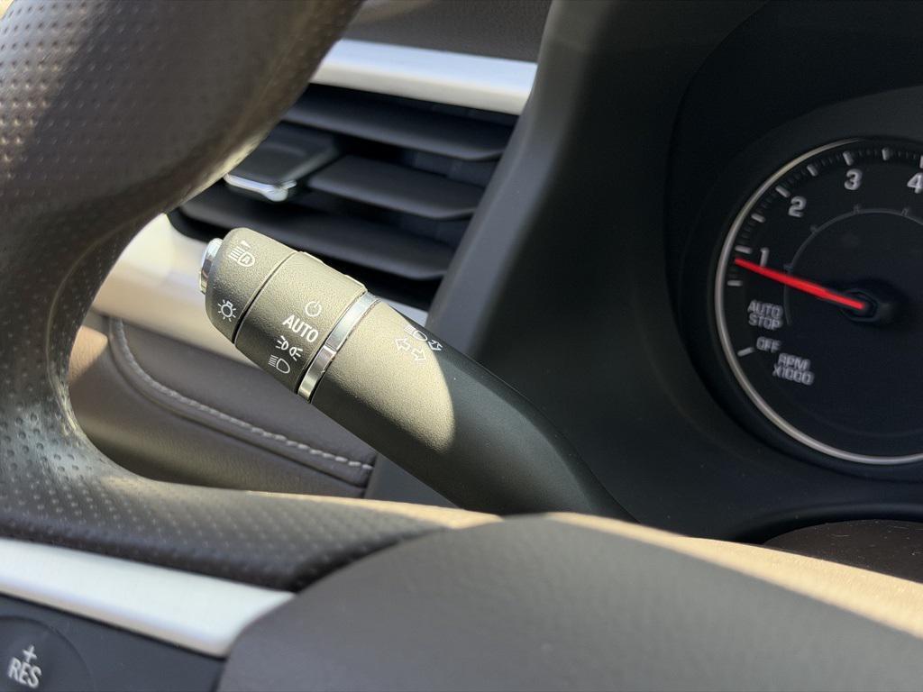 used 2023 GMC Acadia car, priced at $25,995