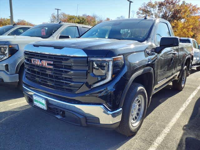 new 2025 GMC Sierra 1500 car, priced at $45,425