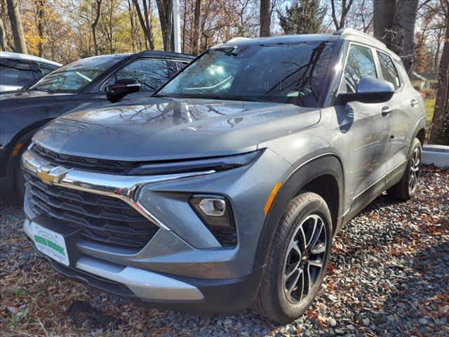 new 2025 Chevrolet TrailBlazer car, priced at $30,080