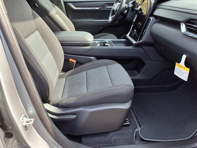 new 2025 GMC Acadia car, priced at $45,340