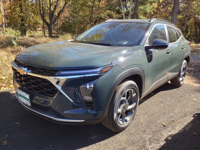 new 2025 Chevrolet Trax car, priced at $24,985