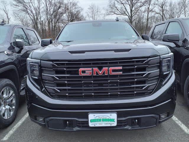 new 2025 GMC Sierra 1500 car, priced at $57,835