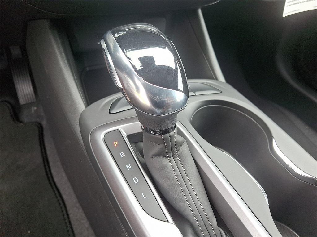 new 2025 Buick Envista car, priced at $25,690