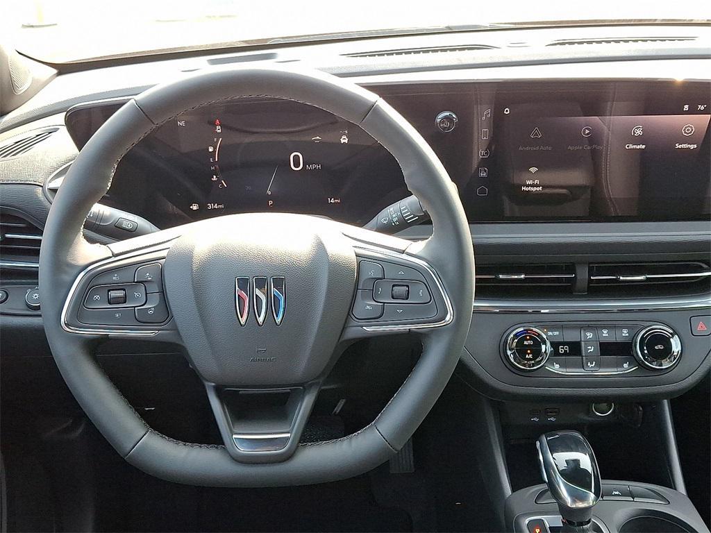 new 2025 Buick Envista car, priced at $27,280