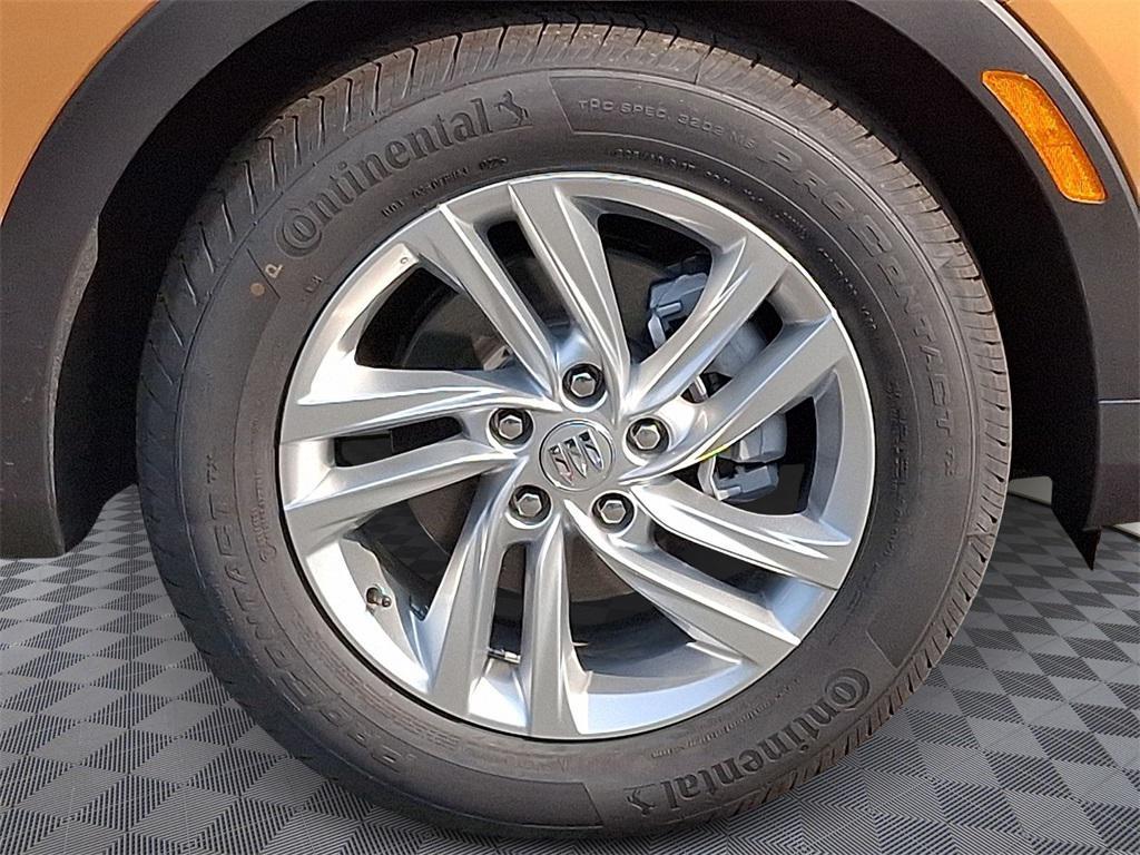 new 2025 Buick Envista car, priced at $27,280