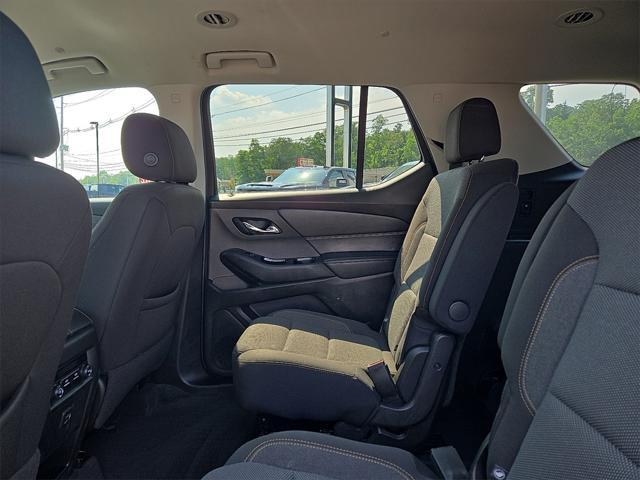 used 2021 Chevrolet Traverse car, priced at $23,622
