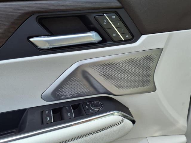 new 2025 GMC Acadia car, priced at $65,560