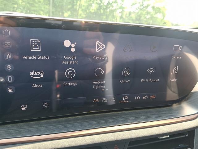 new 2025 Buick Envision car, priced at $42,423