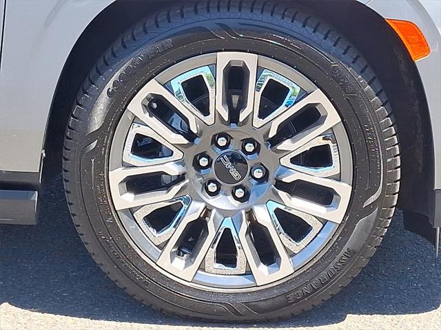 used 2024 GMC Yukon car, priced at $85,824
