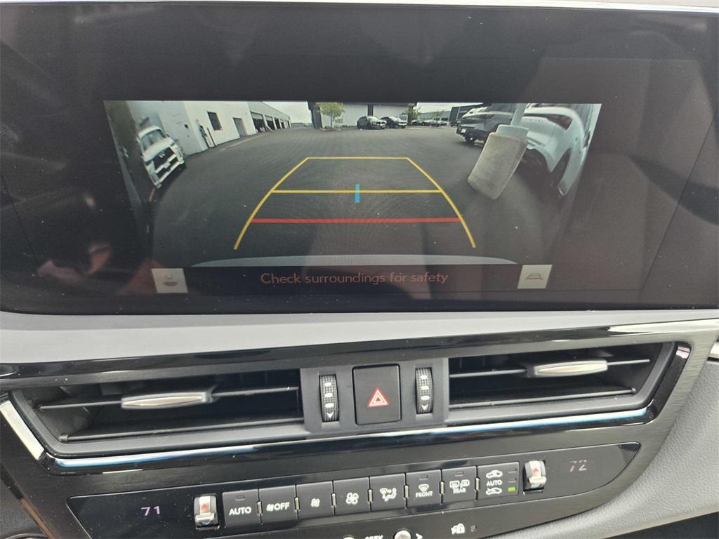 used 2023 Lexus ES 300h car, priced at $36,900