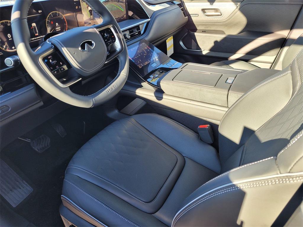new 2025 INFINITI QX80 car, priced at $114,880