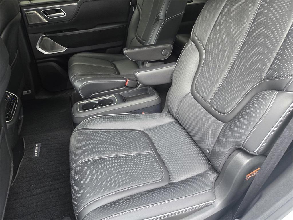 used 2025 INFINITI QX80 car, priced at $83,900