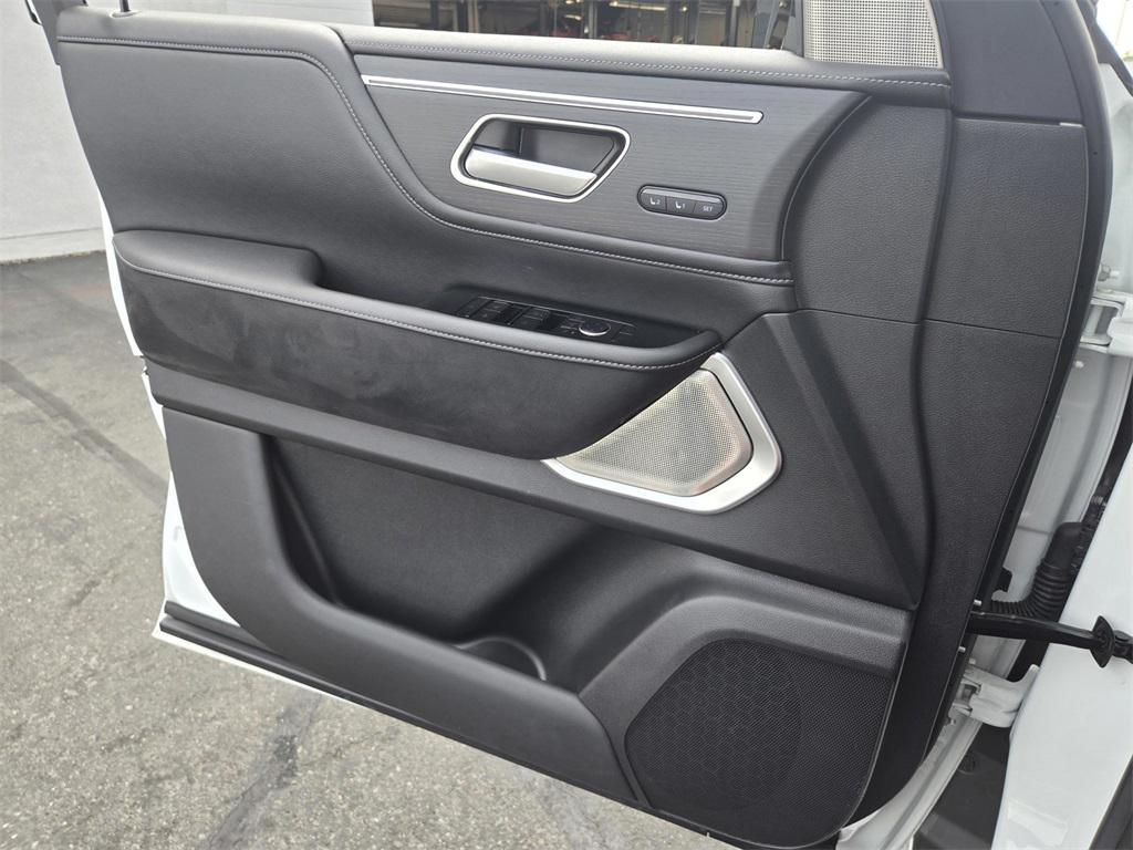 used 2025 INFINITI QX80 car, priced at $83,900