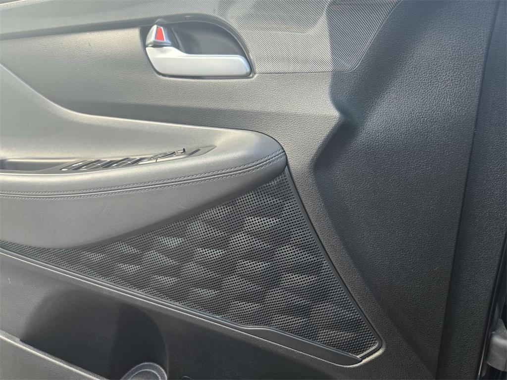 used 2022 Hyundai Santa Fe car, priced at $21,500