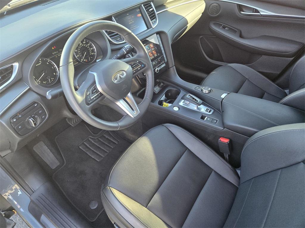 used 2025 INFINITI QX55 car, priced at $39,900