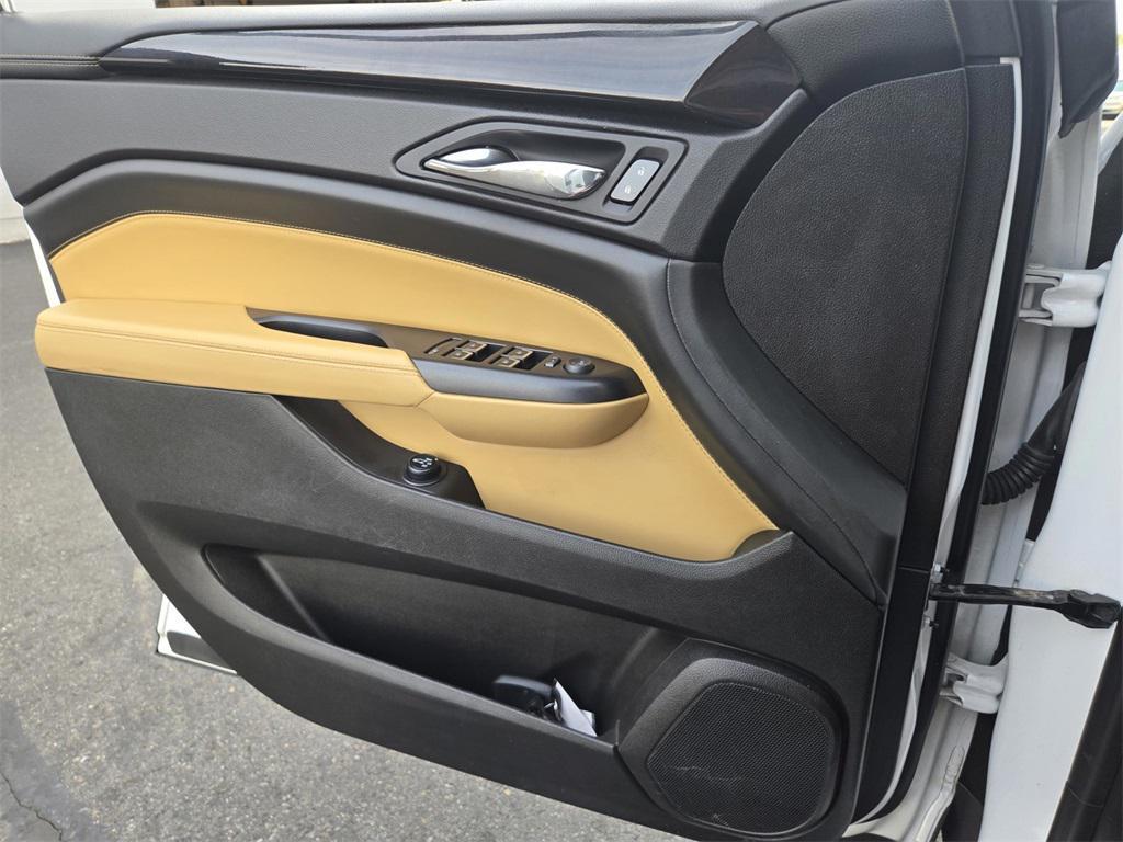 used 2014 Cadillac SRX car, priced at $10,500