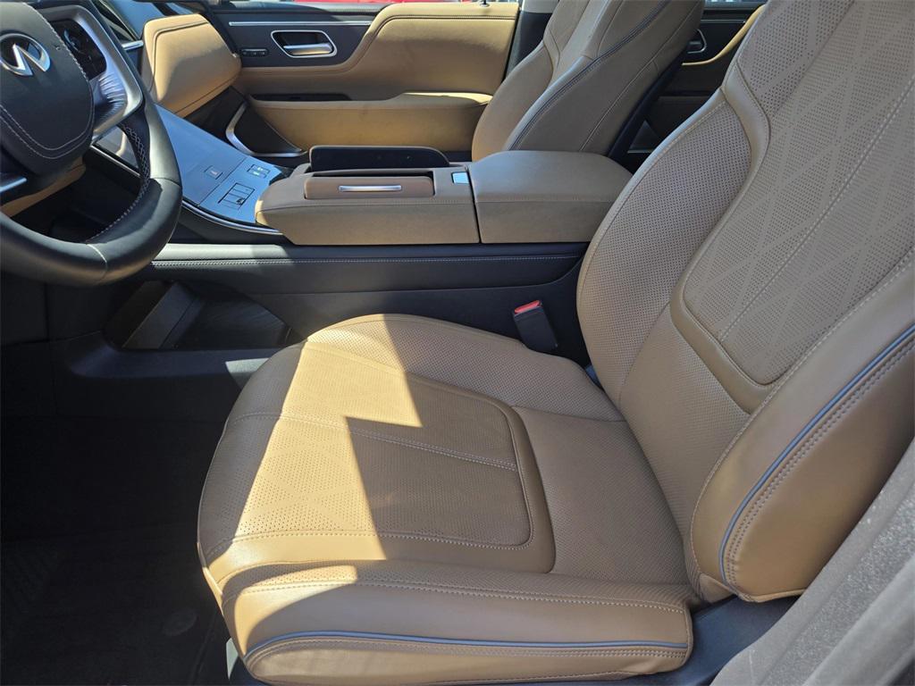 used 2025 INFINITI QX80 car, priced at $79,500