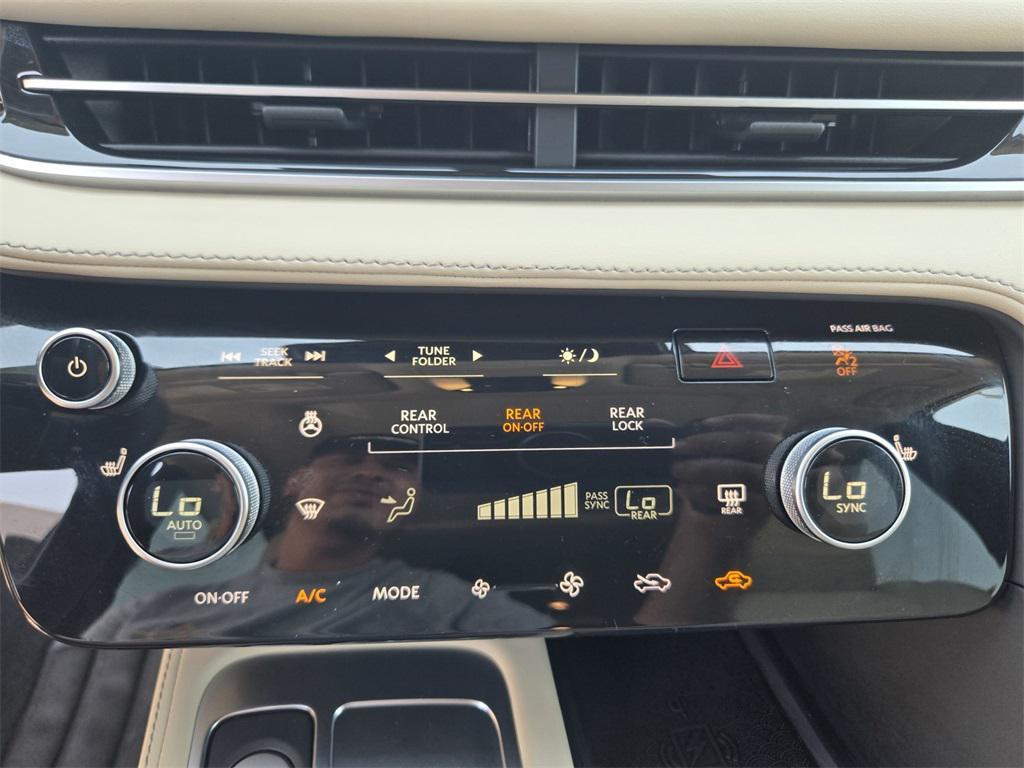 used 2025 INFINITI QX60 car, priced at $41,900