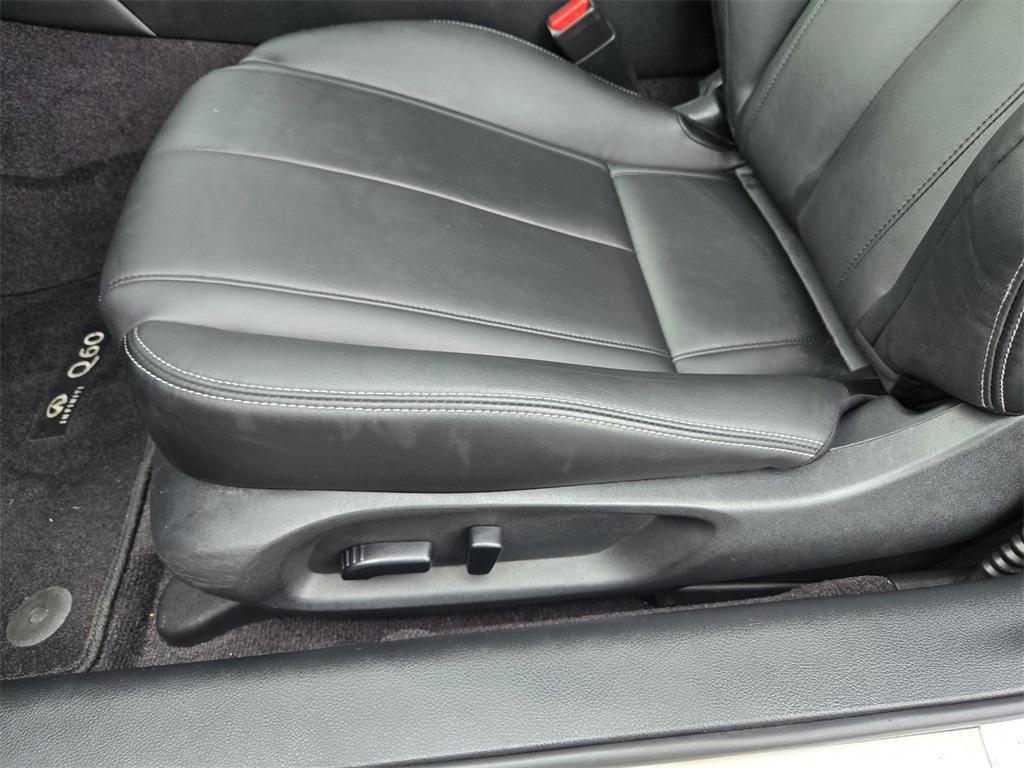used 2021 INFINITI Q60 car, priced at $26,900