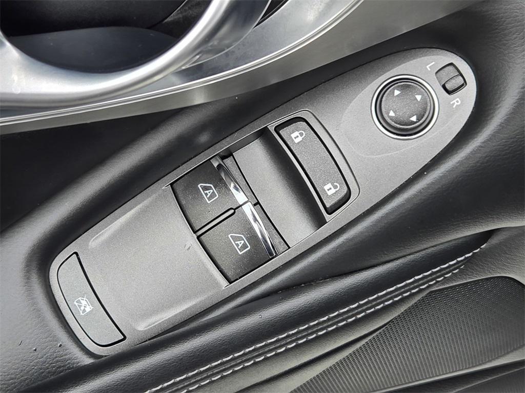 used 2021 INFINITI Q60 car, priced at $26,900