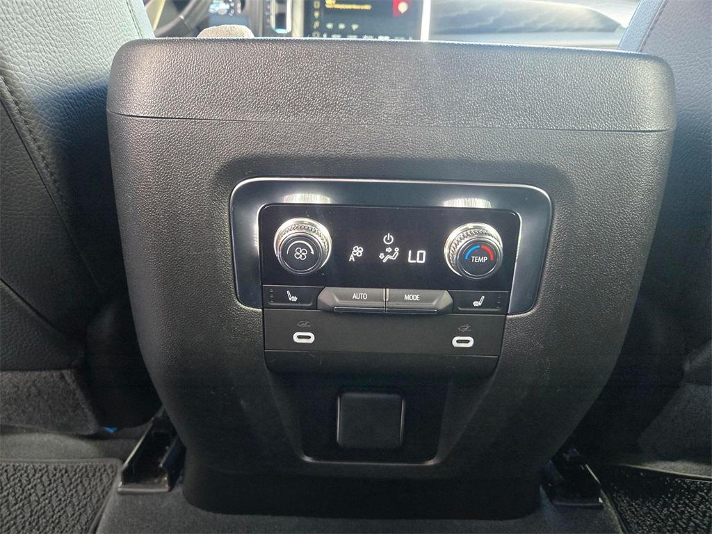 used 2022 GMC Yukon car, priced at $61,800