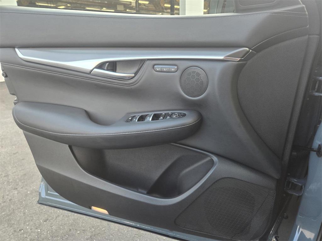 used 2025 INFINITI QX55 car, priced at $39,900