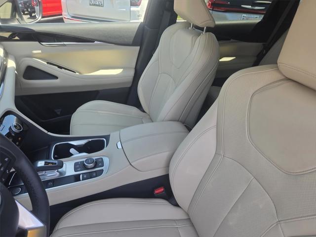 used 2025 INFINITI QX60 car, priced at $43,900