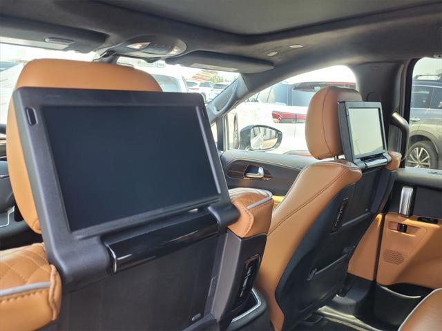 used 2023 Chrysler Pacifica car, priced at $38,900