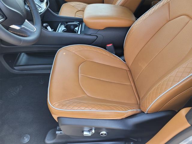 used 2023 Chrysler Pacifica car, priced at $38,900