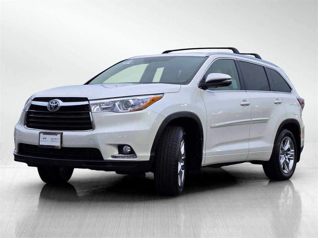 used 2016 Toyota Highlander car, priced at $23,900