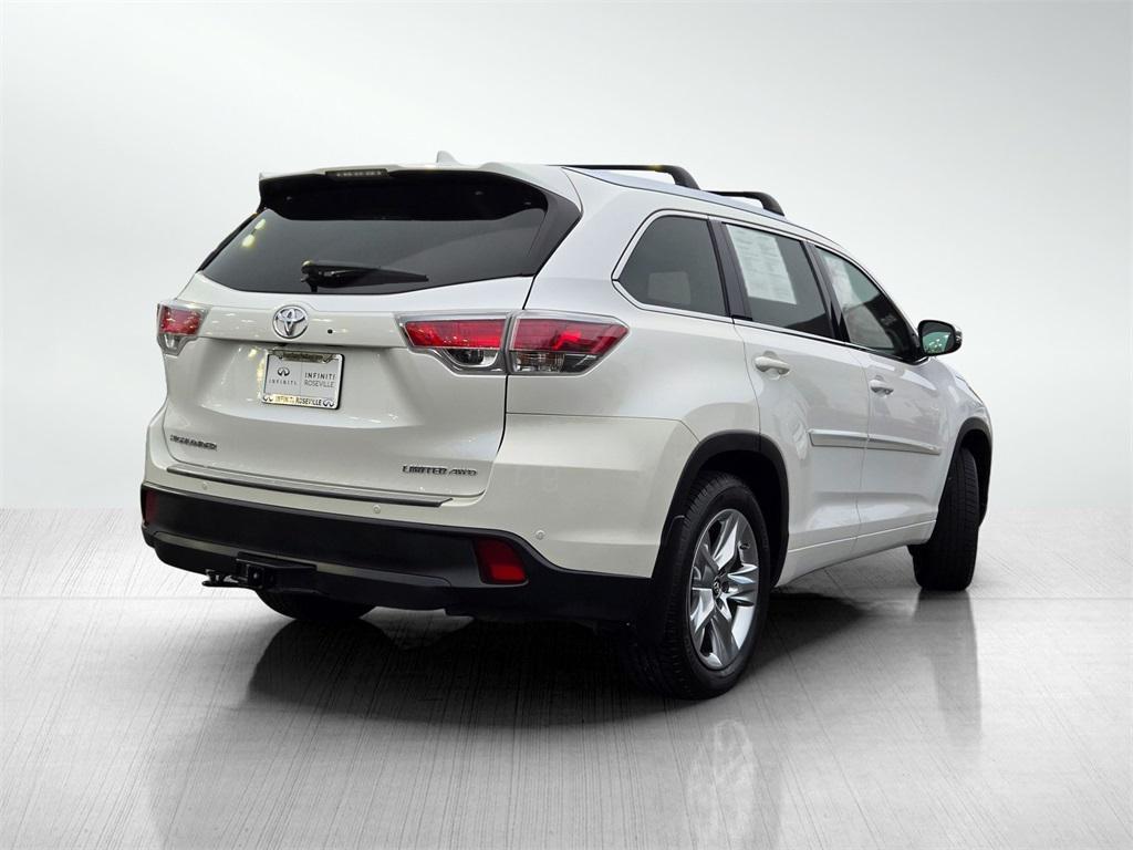 used 2016 Toyota Highlander car, priced at $23,900